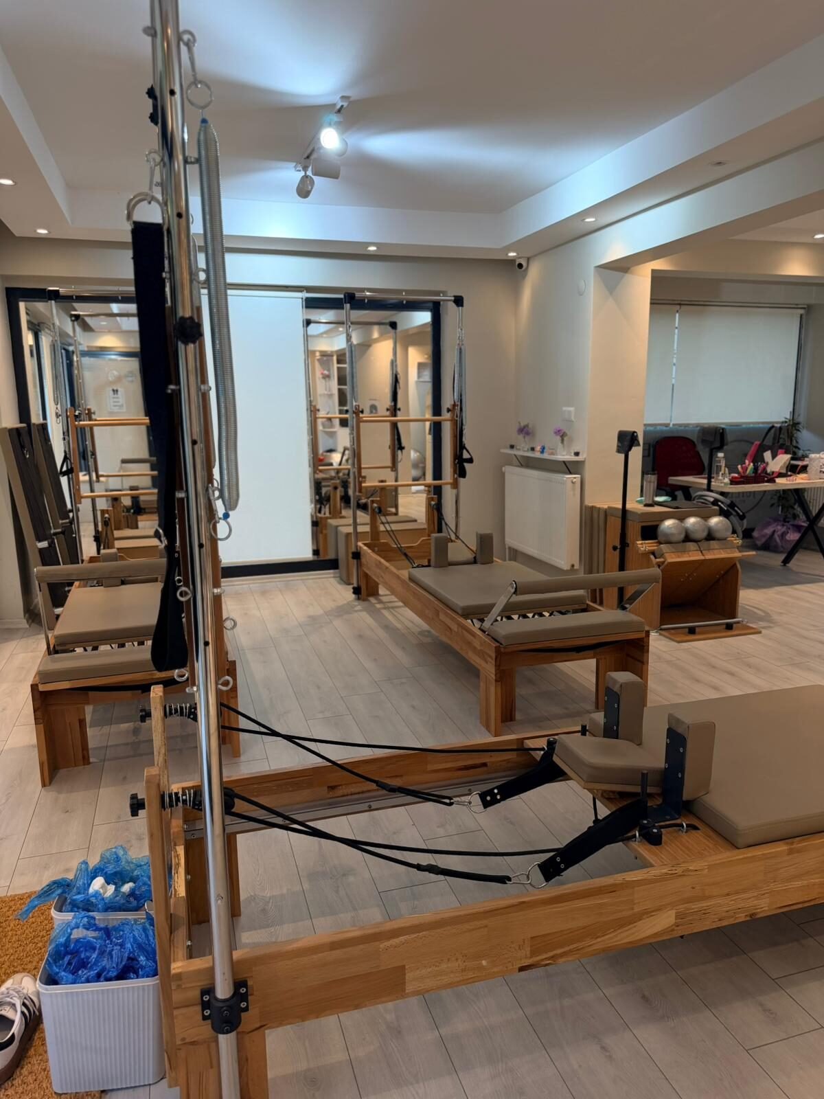 Reformer pilates salonu genel görünüm
